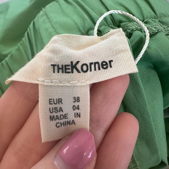 NWT Anthropologie The Korner Cropped Green Trousers Size 4 - Picture 2 of 7